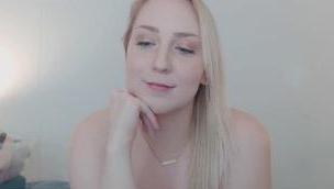 cannababykush – blonde milf posing her nice tits – 01_25_2019