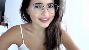 playnofuckinggames – hot cam girl with cute accent